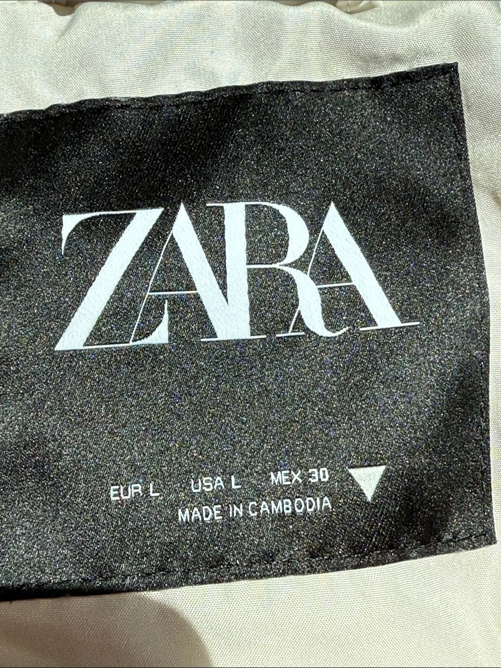 Zara Cropped Puffer Vest - Picture 12 of 16